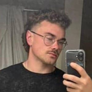 Jacob Correia PeachFit public fitness persona